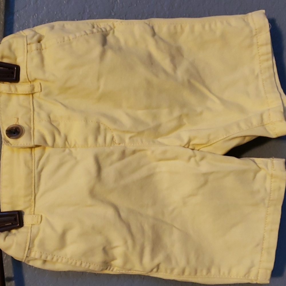 The Children's Place yellow shorts. Size 3T